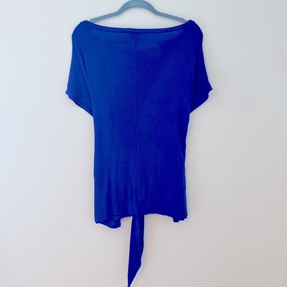 2/$25 Knot Accent Top - Picture 4 of 4